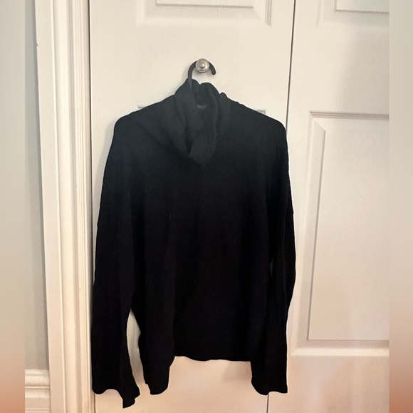 FP Movement Can't Handle This Turtleneck in Black - Picture 8 of 8